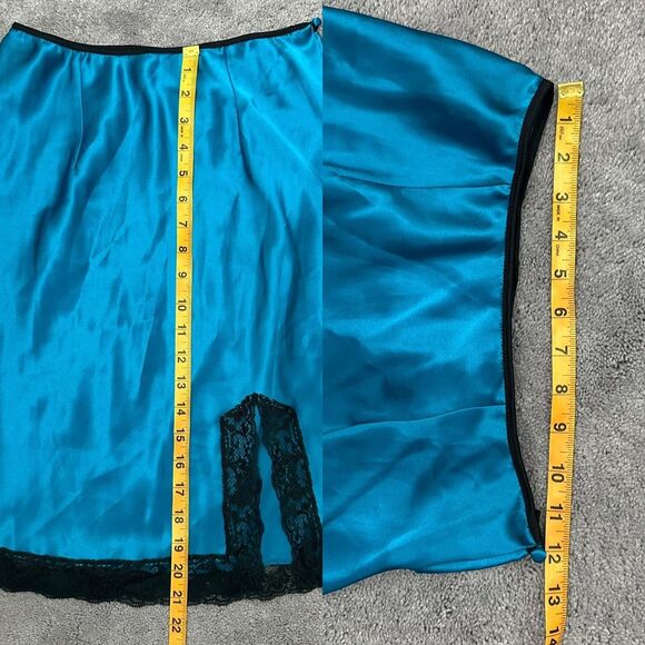 Vintage 90’s/2000’s Victoria’s Secret Satin Slip Skirt S Lace Slit Gold Label - Picture 7 of 7